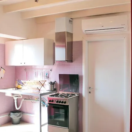 Apartment Pietrenere